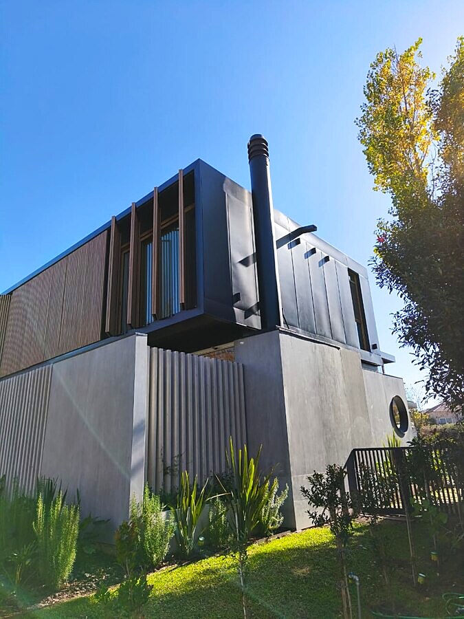 Casa Castores terminada, fachada